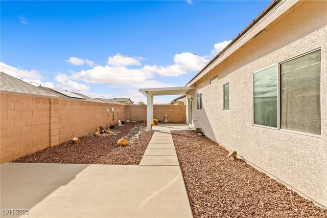 2926 Shimmering Bay Street, Laughlin, NV 89029