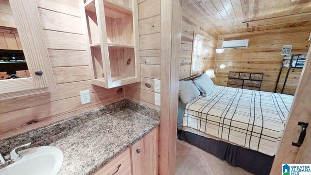 71 COUNTY ROAD 2031, Crane Hill, AL 35053