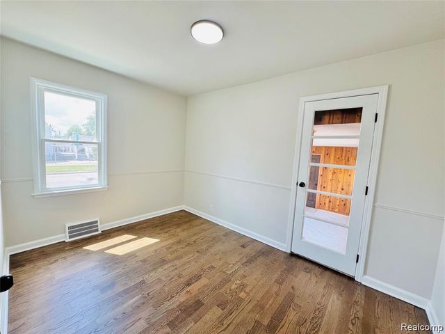 12796 Pullman Street, Southgate, MI 48195