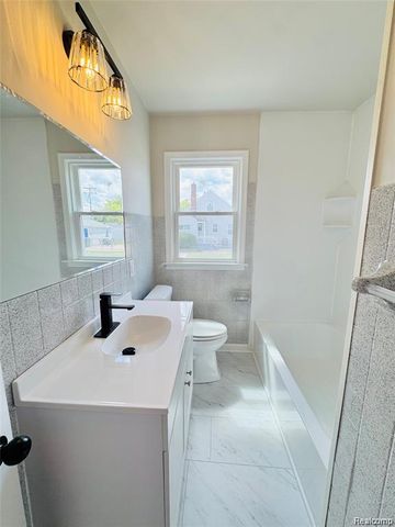 12796 Pullman Street, Southgate, MI 48195