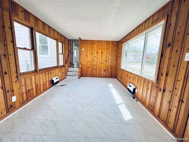 12796 Pullman Street, Southgate, MI 48195