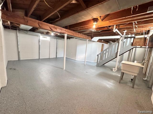 12796 Pullman Street, Southgate, MI 48195