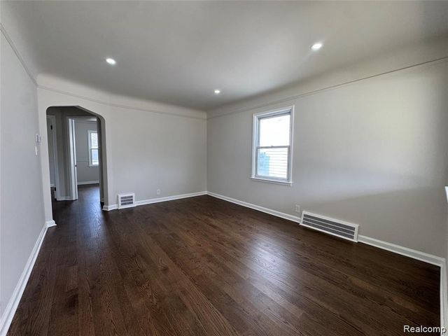 12796 Pullman Street, Southgate, MI 48195
