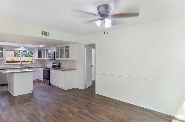 79 Maple Branch, Spring, TX 77380