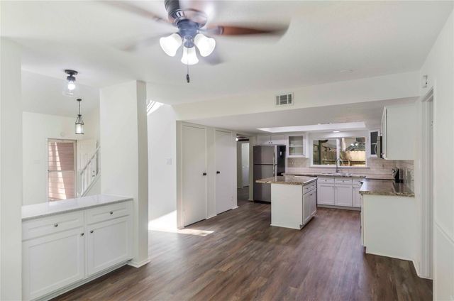 79 Maple Branch, Spring, TX 77380