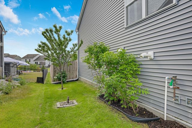 15174 Emory Circle, Apple Valley, MN 55124