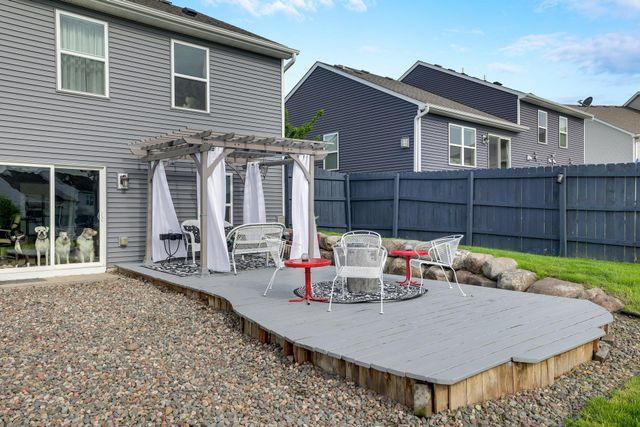 15174 Emory Circle, Apple Valley, MN 55124