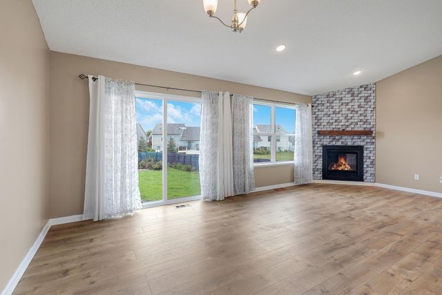 15174 Emory Circle, Apple Valley, MN 55124