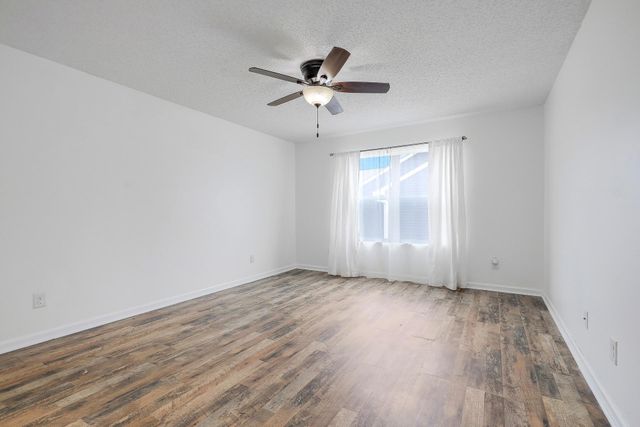 15174 Emory Circle, Apple Valley, MN 55124