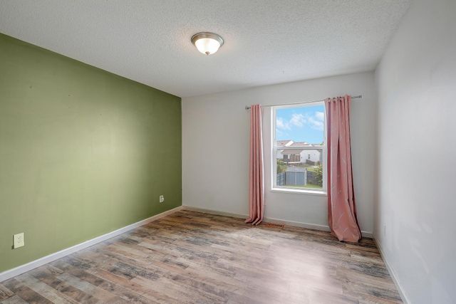 15174 Emory Circle, Apple Valley, MN 55124