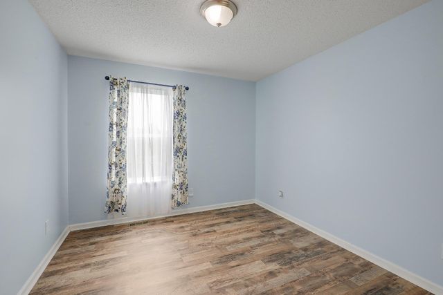 15174 Emory Circle, Apple Valley, MN 55124