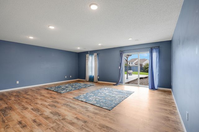 15174 Emory Circle, Apple Valley, MN 55124