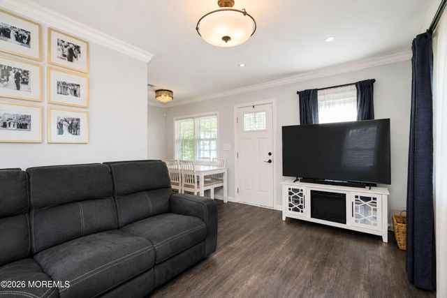 121 Seawood Drive, Keyport, NJ 07735