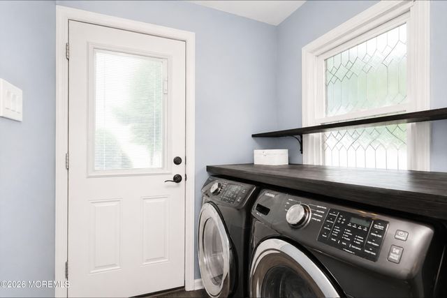 121 Seawood Drive, Keyport, NJ 07735