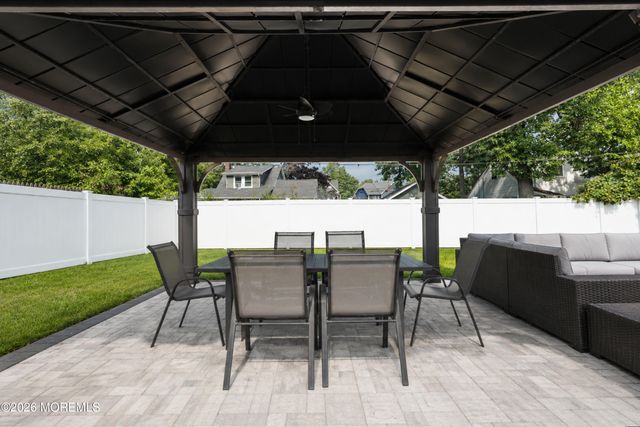 121 Seawood Drive, Keyport, NJ 07735