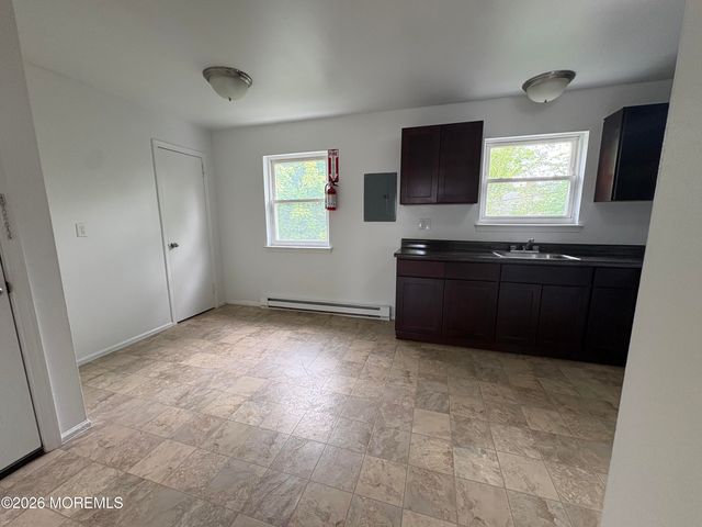 28 Spring Terrace, Freehold, NJ 07728
