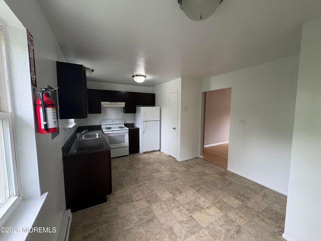 28 Spring Terrace, Freehold, NJ 07728