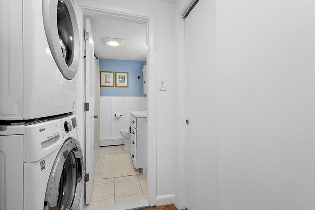 9 Lakeshore Dr, Norfolk, MA 02056