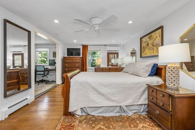 9 Lakeshore Dr, Norfolk, MA 02056