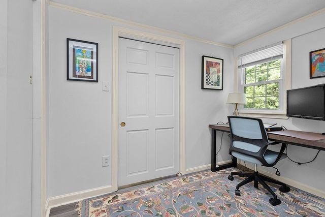 9 Lakeshore Dr, Norfolk, MA 02056