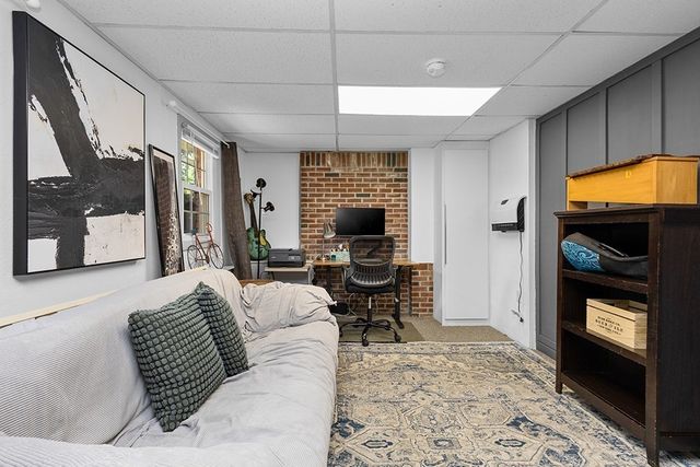 9 Lakeshore Dr, Norfolk, MA 02056