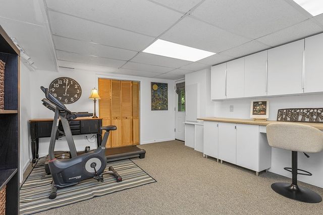 9 Lakeshore Dr, Norfolk, MA 02056