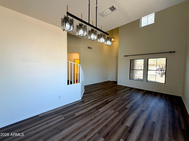 9509 W HAZELWOOD Street, Phoenix, AZ 85037