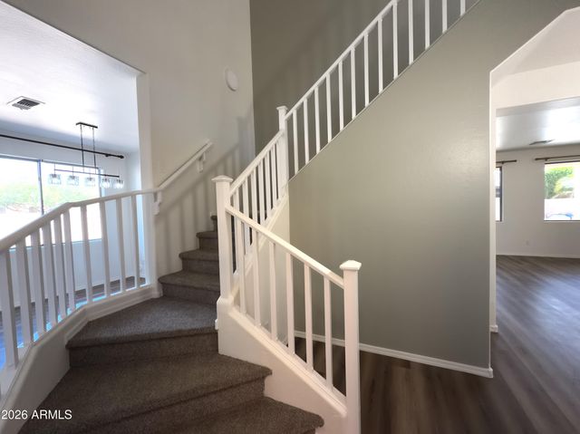 9509 W HAZELWOOD Street, Phoenix, AZ 85037