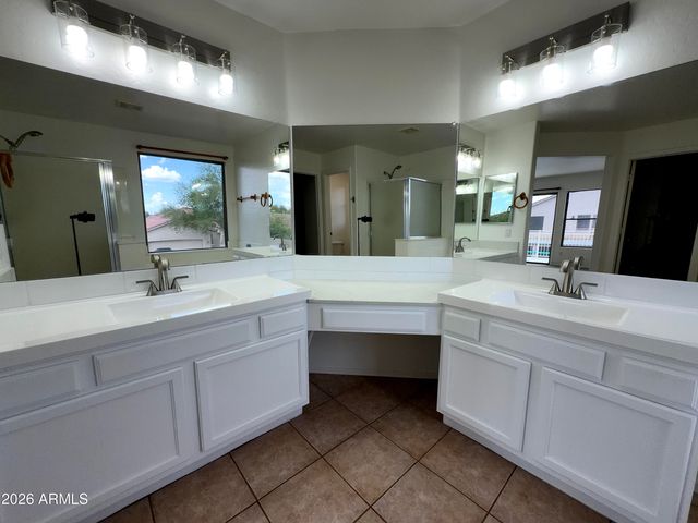 9509 W HAZELWOOD Street, Phoenix, AZ 85037
