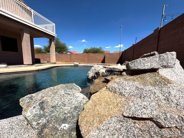 9509 W HAZELWOOD Street, Phoenix, AZ 85037