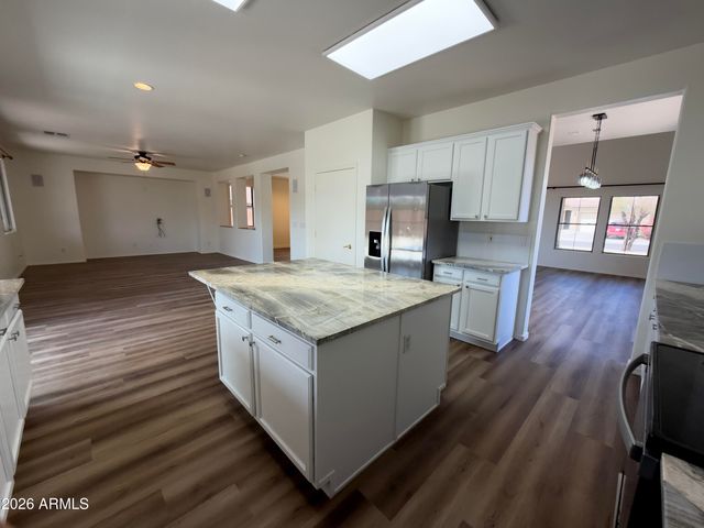 9509 W HAZELWOOD Street, Phoenix, AZ 85037