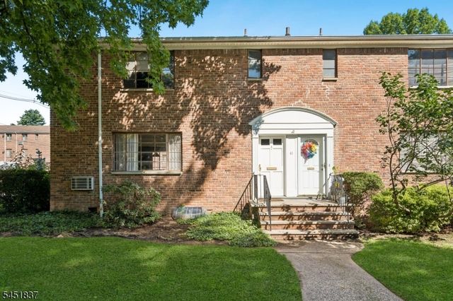 41 Troy Dr, Springfield Twp., NJ 07081