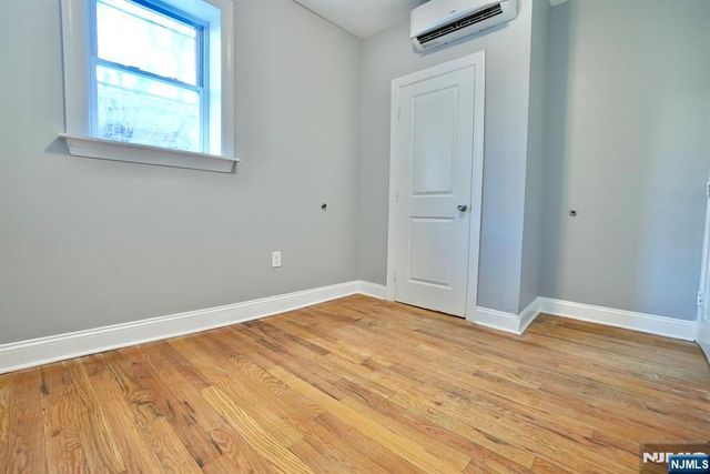 351 Mulberry Street, Newark, NJ 07102