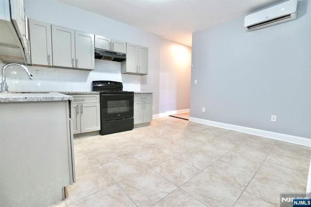 351 Mulberry Street, Newark, NJ 07102