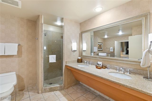 211 East Flamingo Road 610, Las Vegas, NV 89169