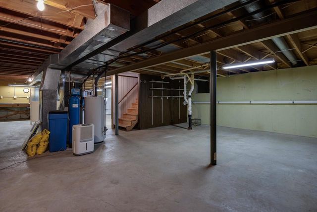 1913 Black Bridge Road, Janesville, WI 53545