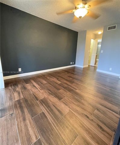 2751 Taft St 107, Hollywood, FL 33020