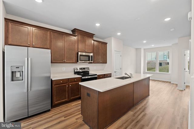 6045 SOHO WAY, Hyattsville, MD 20782