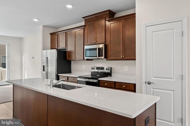 6045 SOHO WAY, Hyattsville, MD 20782