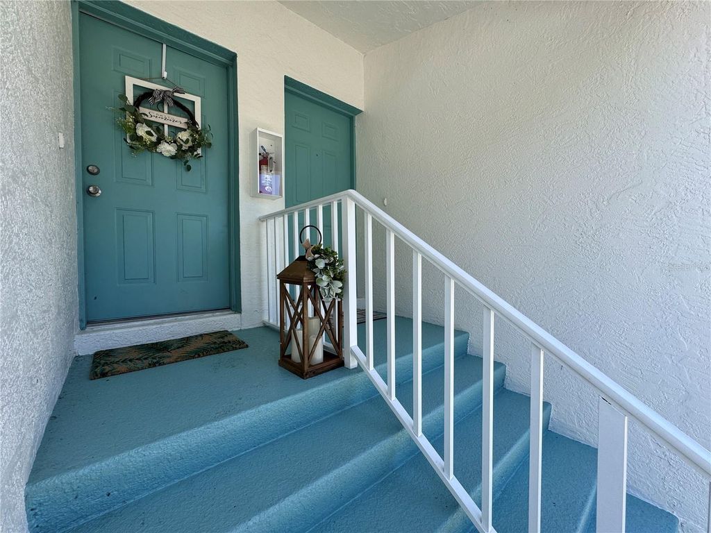 6534 FAIRWAY GARDENS DRIVE 17-201, Bradenton, FL 34203