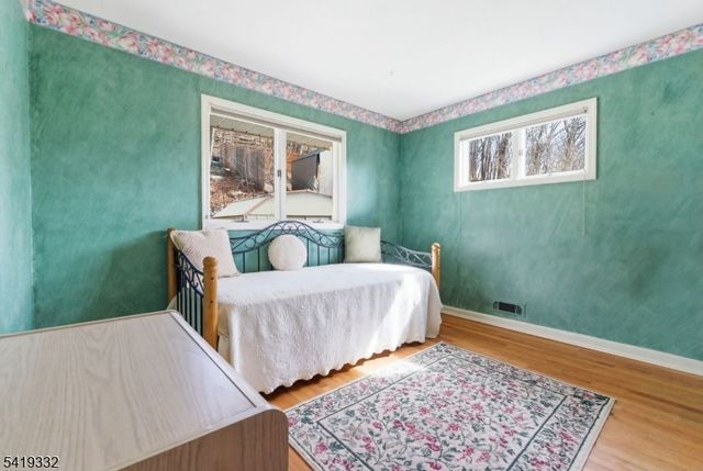 116 Rafkind Rd, Bloomingdale Boro, NJ 07403