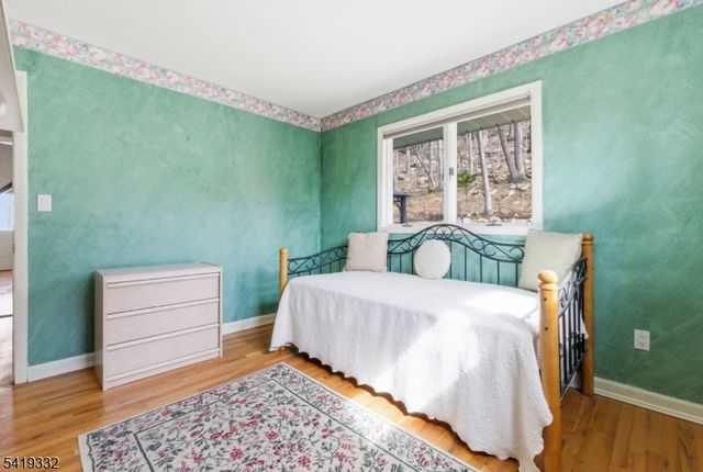 116 Rafkind Rd, Bloomingdale Boro, NJ 07403