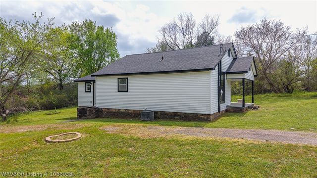 22 Fowler Street, Greenwood, AR 72936