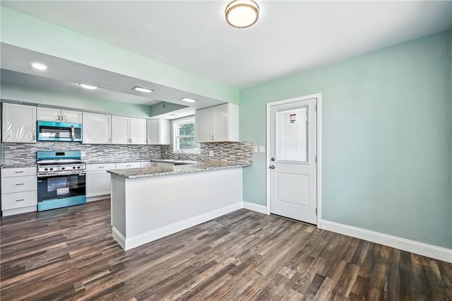 674 Deforest Court, Sharon, PA 16146