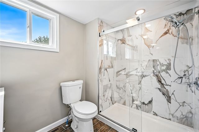 674 Deforest Court, Sharon, PA 16146