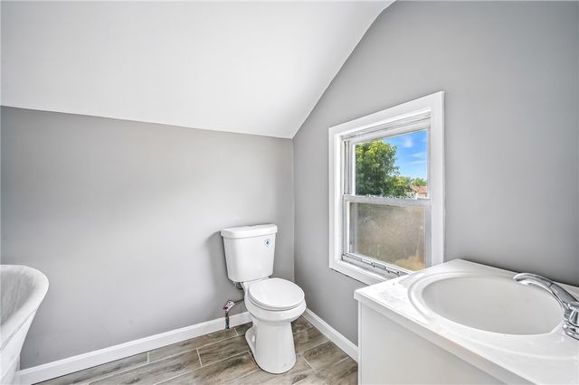 674 Deforest Court, Sharon, PA 16146