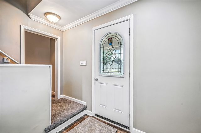 674 Deforest Court, Sharon, PA 16146