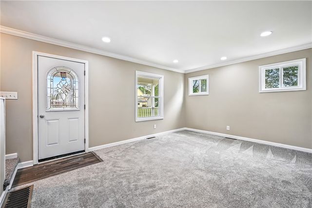 674 Deforest Court, Sharon, PA 16146