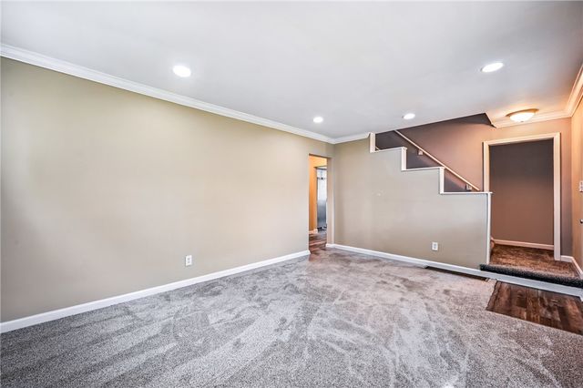 674 Deforest Court, Sharon, PA 16146