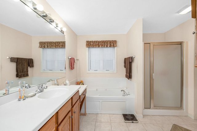 14 Muirfield Way 14, Chelmsford, MA 01863